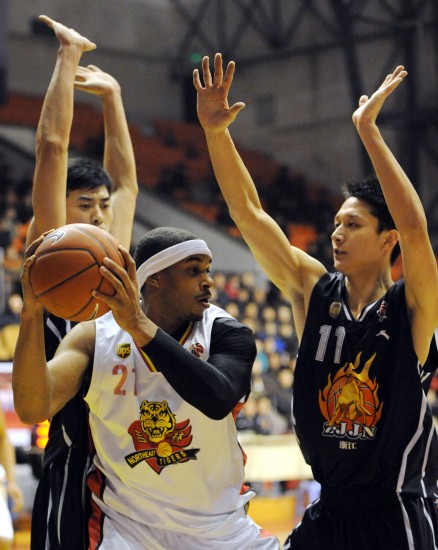 欧冠近11战打进12球，劳塔罗当选国米2-1凯拉特队内最佳球员（劳塔罗欧冠近11场斩12球，当选国米2-1凯拉特之战队内最佳）